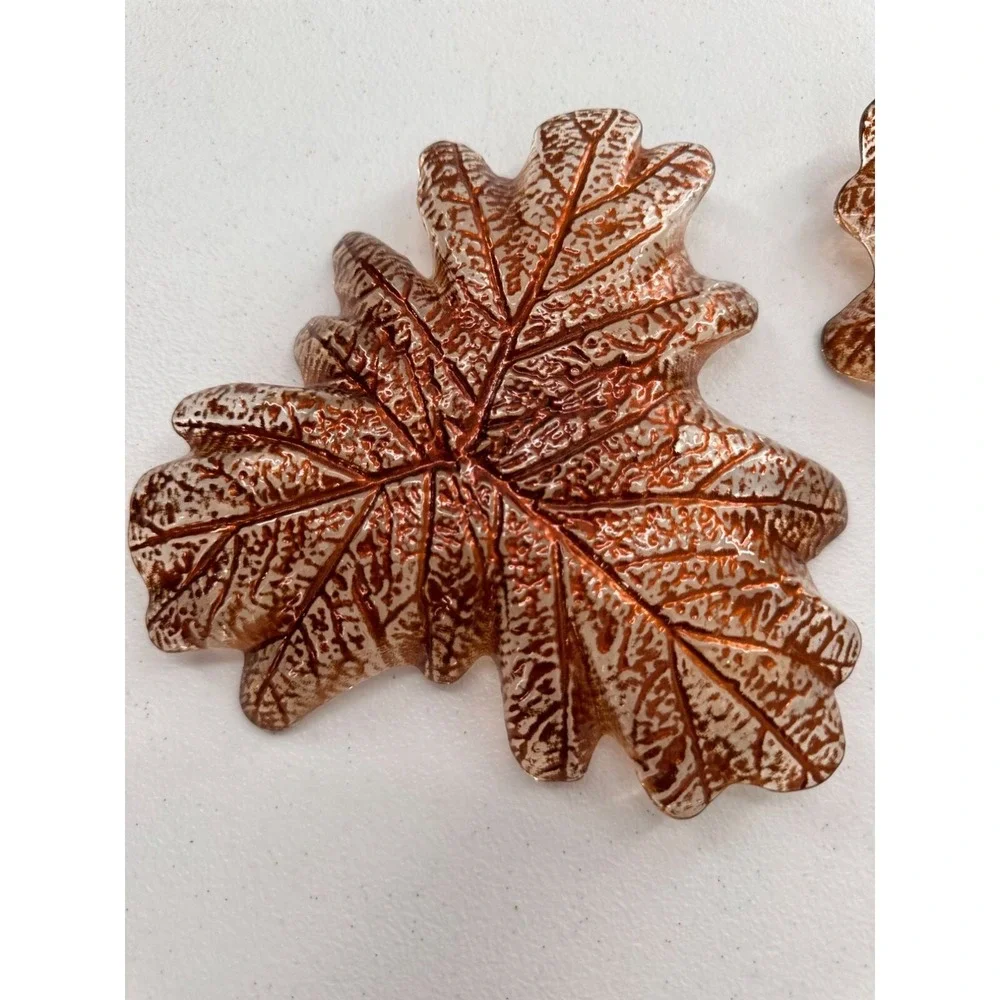 Set Of 2 Leaf-Shaped Brown Glass Decorative Plates amber dish trinket 7‎ inch